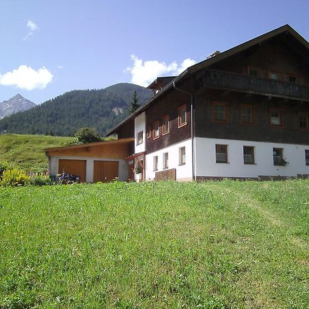 Ferienwohnung Gapp Elbigenalp Exterior photo