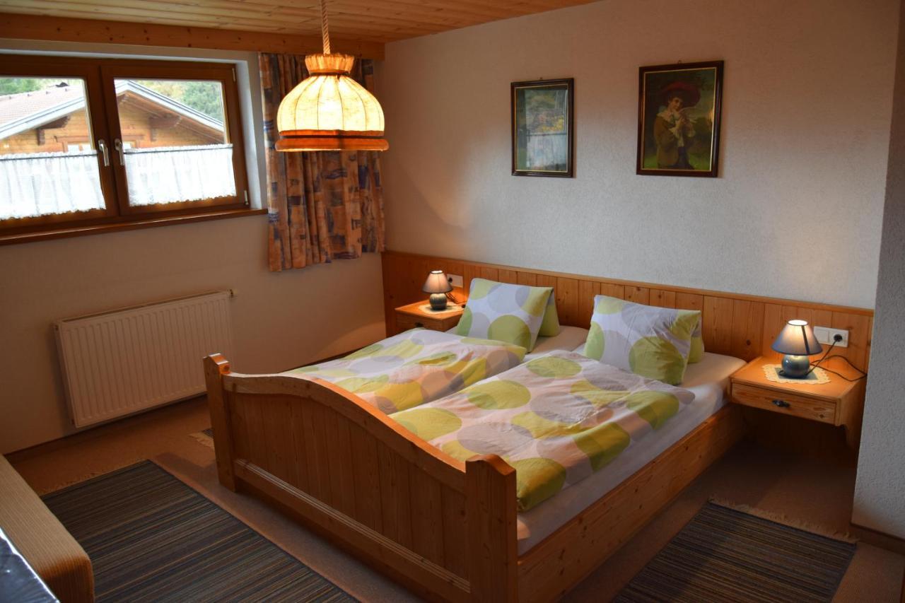 Ferienwohnung Gapp Elbigenalp Exterior photo