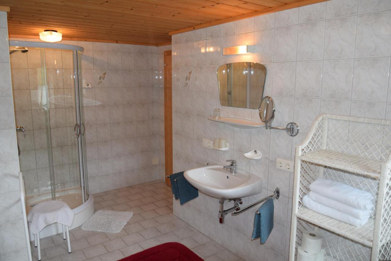 Ferienwohnung Gapp Elbigenalp Exterior photo